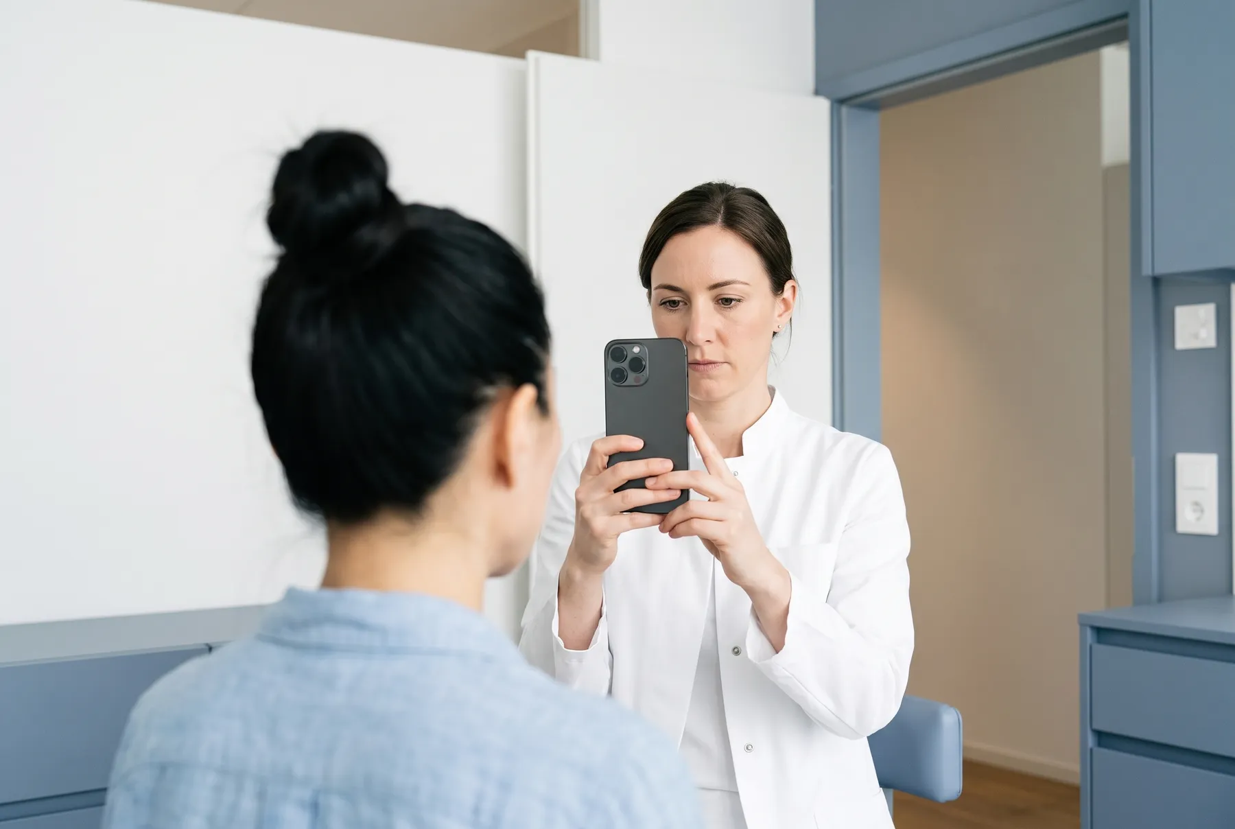 Aesthetic & plastic surgeons